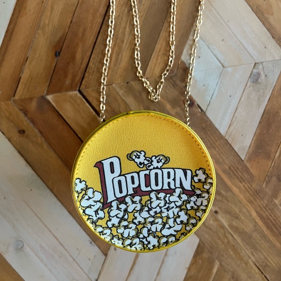 Popcorn Bucket Bag! 🍿 - Picture 4 of 4